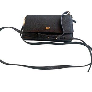 Michael Kors Crossbody Wallet in Black w/ gold accent, adjustable strap